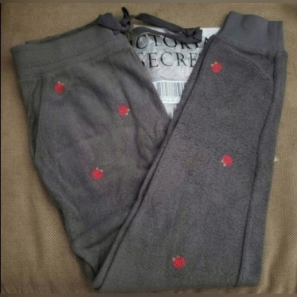 Vintage PINK Victoria's Secret Cozy Rose Embroidered Sweatpants